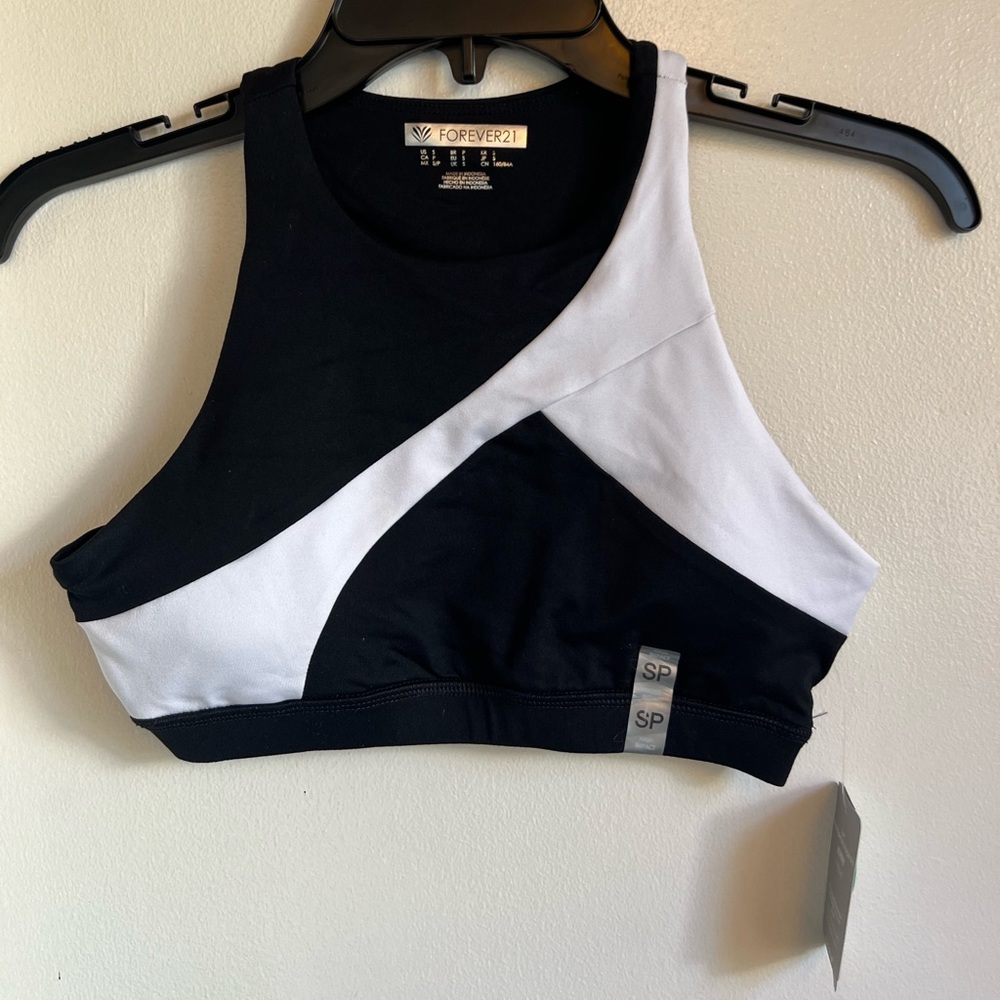 Forever 21, Small, black and white, sports bra, NWT, Never Worn, Running Bra